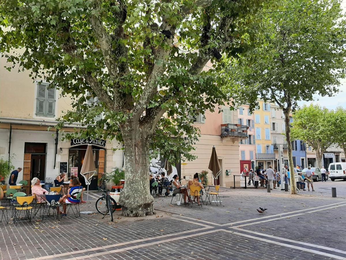 Design Loft Studio Climatise Parking Et Piscine 발로리스 외부 사진